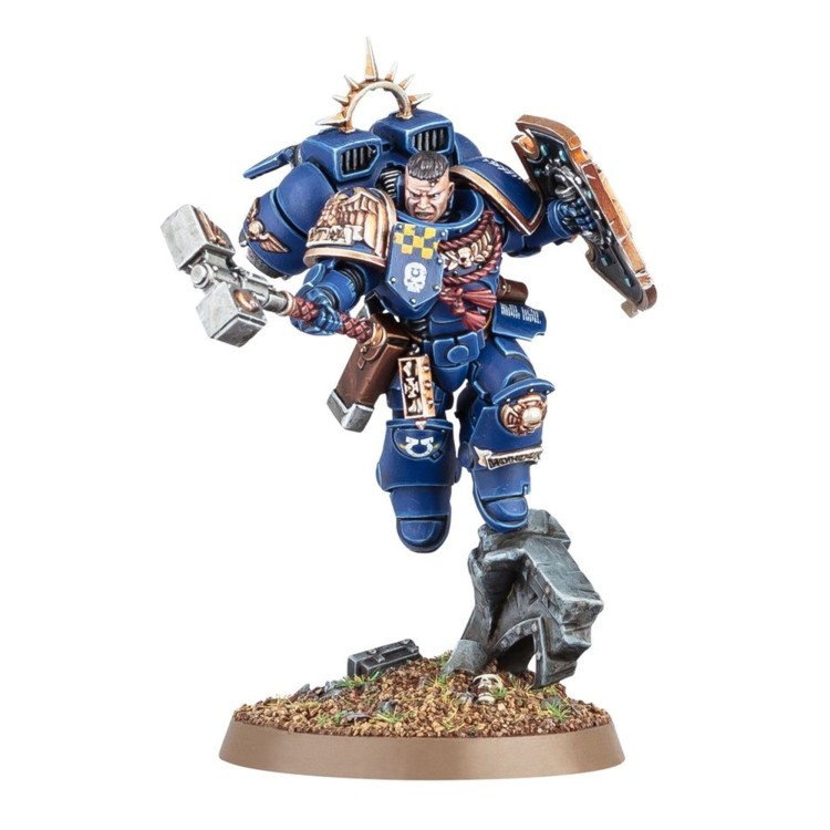 space-marines-captain-with-jump-pack-relic-shield (2).jpg